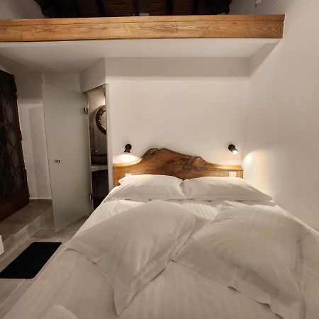 Myrto'S Luxury Rooms 阿里奥波利斯 外观 照片