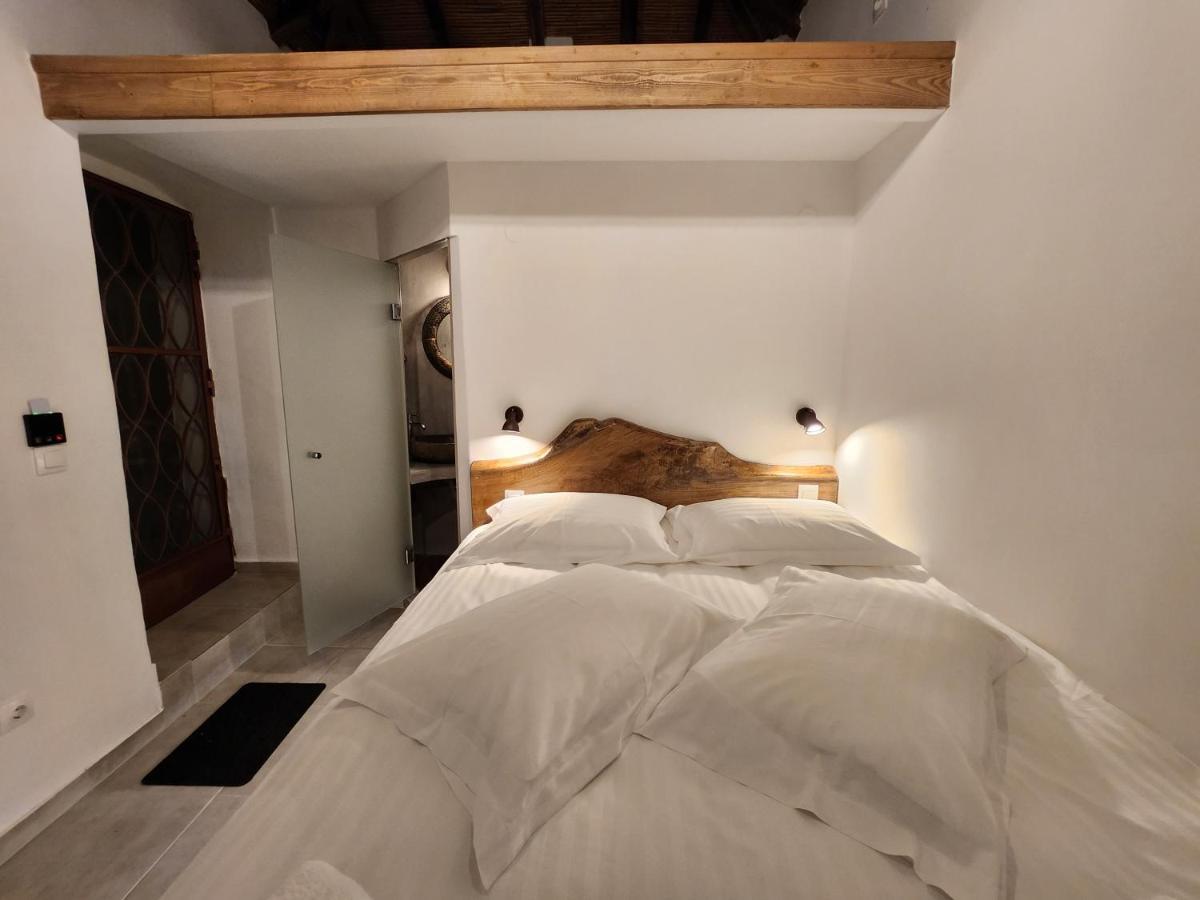 Myrto'S Luxury Rooms 阿里奥波利斯 外观 照片