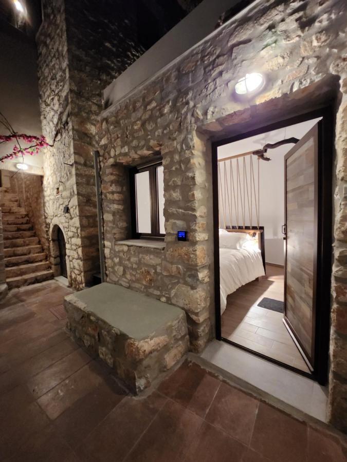 Myrto'S Luxury Rooms 阿里奥波利斯 外观 照片